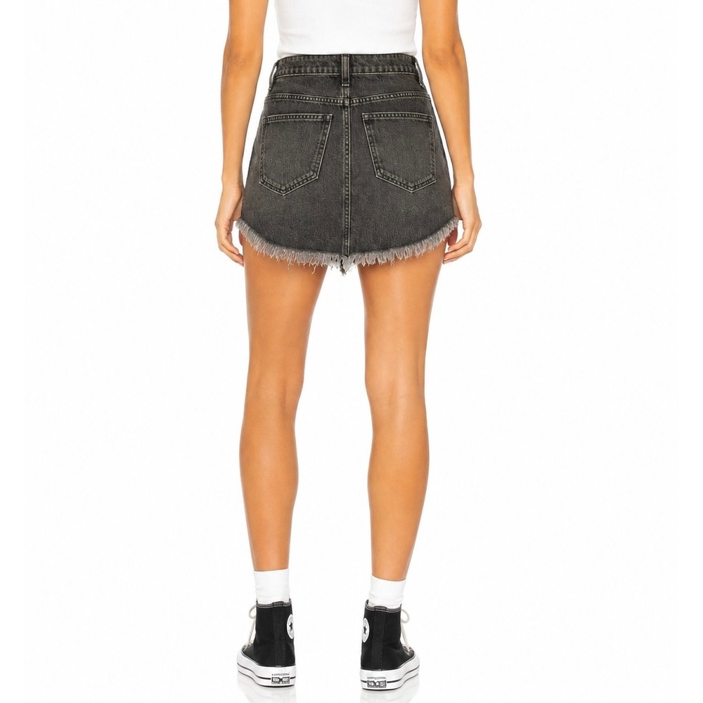 Free People We The Free Distressed Denim Mini Skirt Faded Black Sz 27/29 NWT - Picture 2 of 4